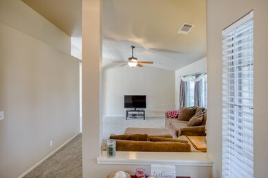 3125 Seminole Dr, Redding, CA 96001 - photo 4