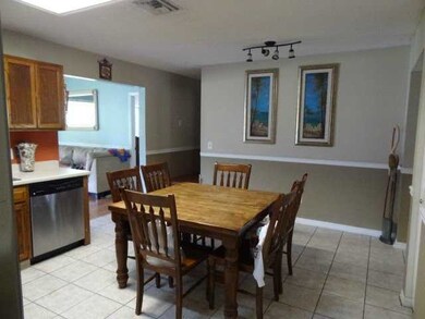 Kitchen. with spacous dining area