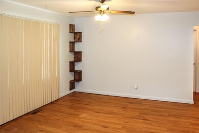 1402 Royal Trail, Manchester, TN 37355 - photo 3