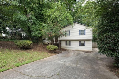 3038 Courtney Dr SW, Marietta, GA 30060 - photo 2