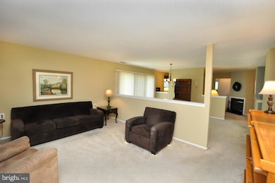 8 Raven Ct, Mount Laurel, NJ 08054 - photo 3