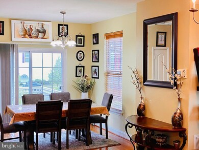 4915 Potomac Highlands Cir, Triangle, VA 22172 - photo 6