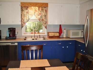 414 Nadine Rd, Pembroke, NH 03275 - photo 6