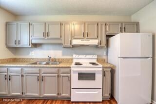 2318 Indian Dr unit B8, Jacksonville, NC 28546 - photo 5