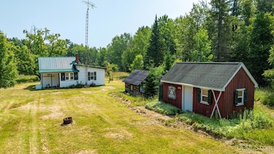 25649 Portage Entry Rd, Chassell, MI 49916 - photo 7