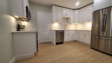 52 Garfield Ave unit 2, Woburn, MA 01801 - photo 4