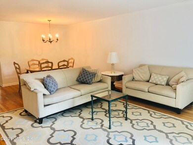 351 Pemberwick Rd unit 302, Greenwich, CT 06831 - photo 7