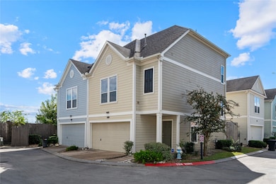 7022 Plum Creek Trail Ln, Houston, TX 77087 - photo 3