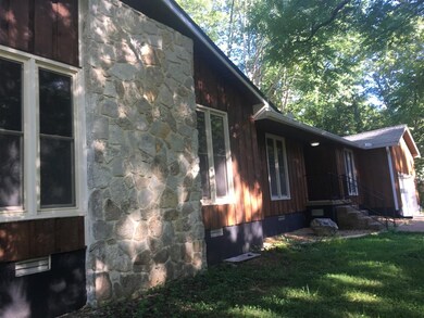 1310 Horse Mountain Rd, Shelbyville, TN 37160 - photo 3