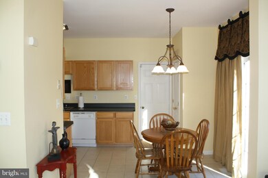 11205 Englewood Ct, Fredericksburg, VA 22407 - photo 7