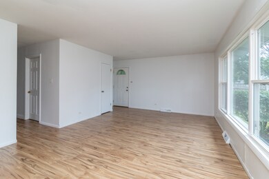 2019 Martin Ln, Rolling Meadows, IL 60008 - photo 5