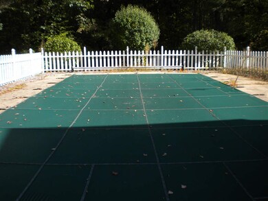 52 Wentworth Dr, Bedford, NH 03110 - photo 7