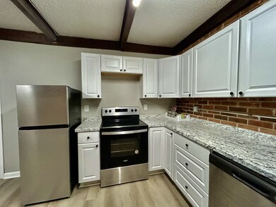 2050 Lewisburg Hwy unit C, Pulaski, TN 38478 - photo 4