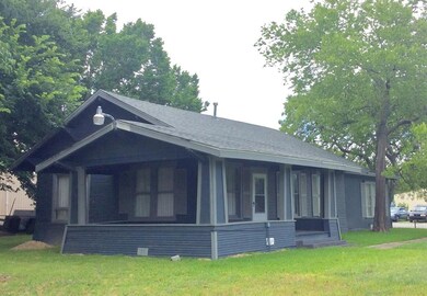 1503 N Center St, Bonham, TX 75418 - photo 3