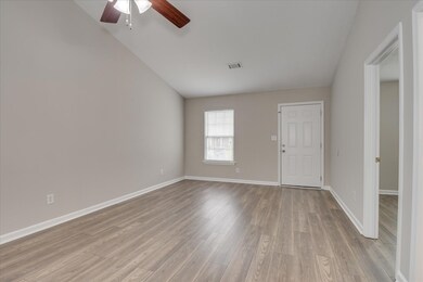 512 Edgecliff Ln, Evans, GA 30809 - photo 6