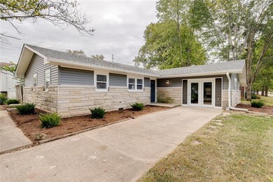 4813 Eastgate Dr, Columbus, IN 47203 - photo 2