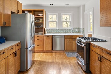 40 Eustis St, Cambridge, MA 02140 - photo 4