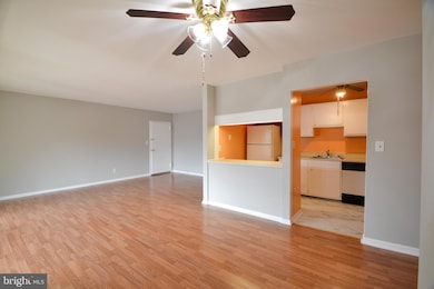 200 Erin Way unit 202, Reisterstown, MD 21136 - photo 6
