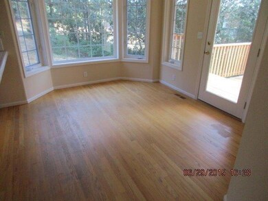 567 Hixson Dr, Grants Pass, OR 97526 - photo 3