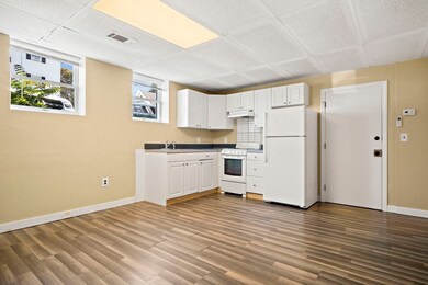 15 W Water St unit 4, Wakefield, MA 01880 - photo 2