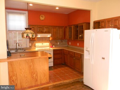 6821 Michaels Mill Rd, Buckeystown, MD 21717 - photo 2