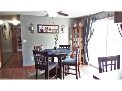 Enjoy meals while looking out at the gorgeous back