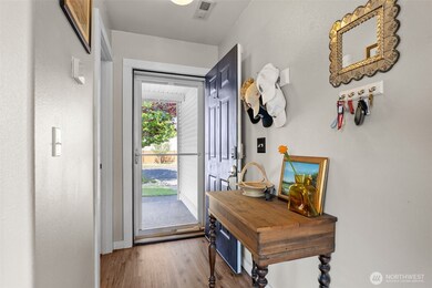 10096 Terra Glenn St SE, Yelm, WA 98597 - photo 4