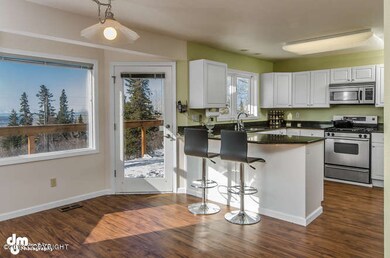 Dining/Kitchen