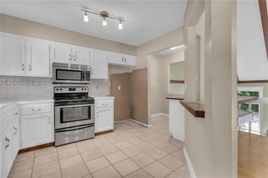 7014 Albervan St, Shawnee, KS 66216 - photo 7