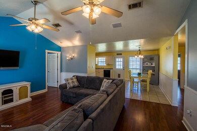 Family room 1.4