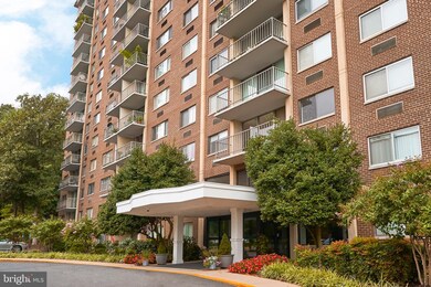 Hunting Creek Club unit 202, Alexandria, VA 22303 - photo 2