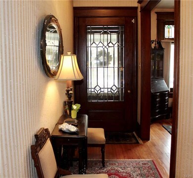 1415 W Linden St, Allentown, PA 18102 - photo 3