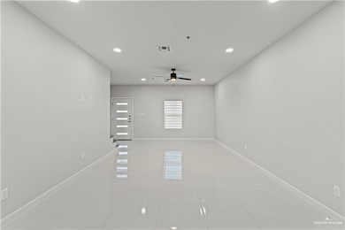 3512 Vanessa Ln unit 3, Weslaco, TX 78596 - photo 2