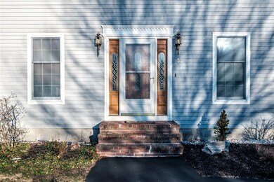 32 Fieldstone Dr, Yarmouth, ME 04096 - photo 2