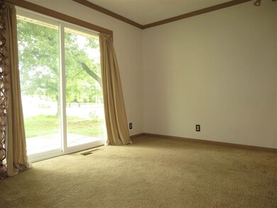 1331 E Broadway St, Cushing, OK 74023 - photo 3