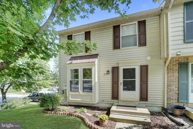 7501 Summer Blossom Ln, Columbia, MD 21046 - photo 2