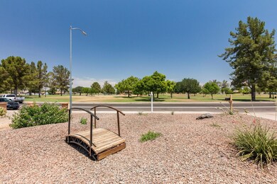 0004-Hern - 2933 (4)