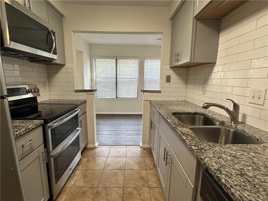 2301 Huntingdon Chase, Atlanta, GA 30350 - photo 6