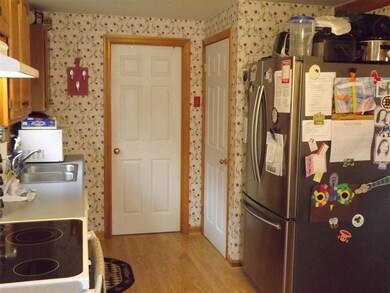 98 Cram Rd, Weare, NH 03281 - photo 6