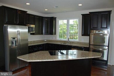 3432 Amberton Ct, White Plains, MD 20695 - photo 7