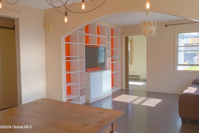 15 Center St, Schenectady, NY 12302 - photo 7