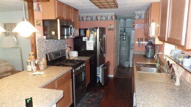 5801 Leonora 5303 Lindstrom 021