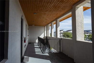 8039 NW 104th Ave unit 33, Doral, FL 33178 - photo 3