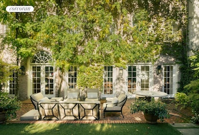 160 E 81st St, New York, NY 10028 - photo 7