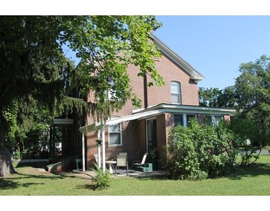 14 Marshall St, Turners Falls, MA 01376 - photo 5