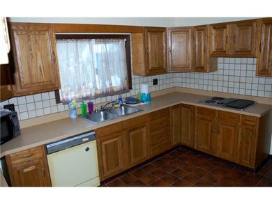 1221 Eddie Dowling Hwy, North Smithfield, RI 02896 - photo 5