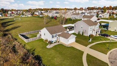 327 Keenen Ct, Howell, MI 48855 - photo 4