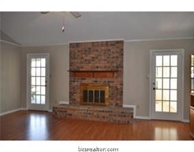 1715 Laura Ln unit CS, College Station, TX 77840 - photo 5