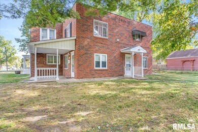 3201/3201 1/2 S 3rd St, Springfield, IL 62703 - photo 2