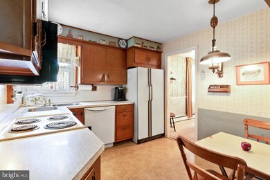 308 Rogers Rd, Norristown, PA 19403 - photo 7